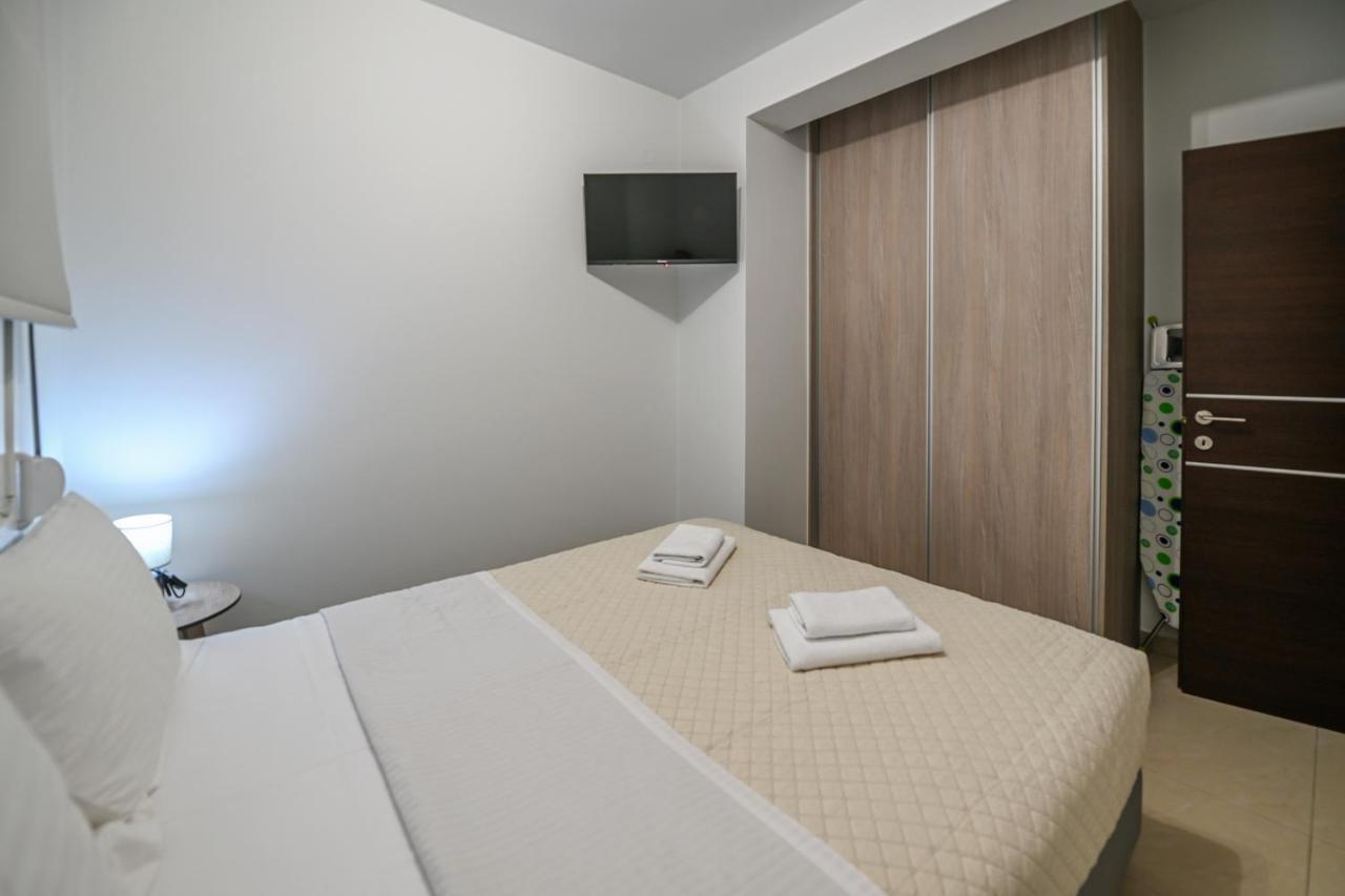 A & G Apartments Kolymbari Esterno foto